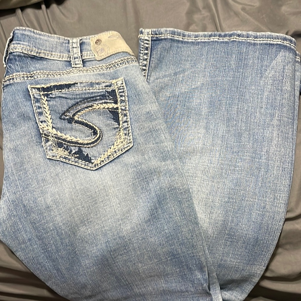 Silver Jeans Suki 31x34 Mid Flare